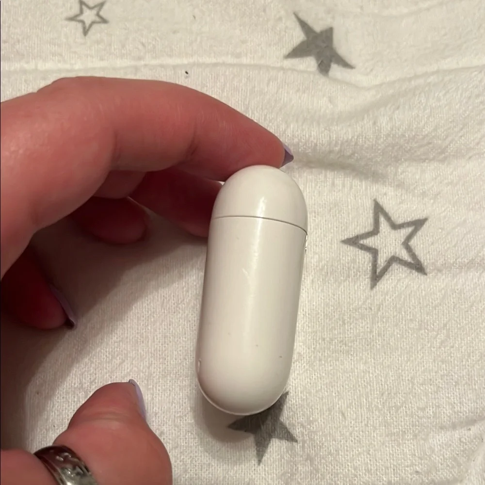 Apple Airpods Charging Case